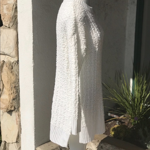 Zen Laven or White LONG SLEEVE ROUND NECK SWEATER - Picture 4 of 8